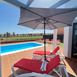  Villa Eva - New To The Market, Fully Refurbished Licensed - Private Pool